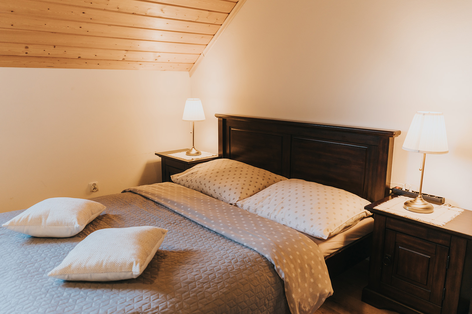 pokój w bieszczadach, noclegi bieszczady, nocleg, pokoje, apartament, spanie w bieszczadach, połoniny, wetlina, grzechowisko,